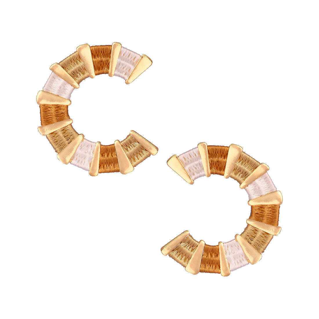 Aros chapados en oro tejidos con hilo