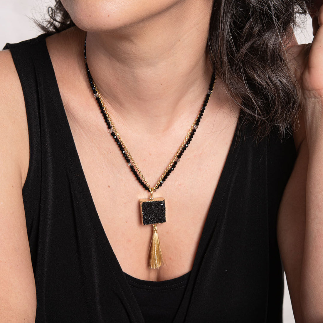 Collar Quartz Negro