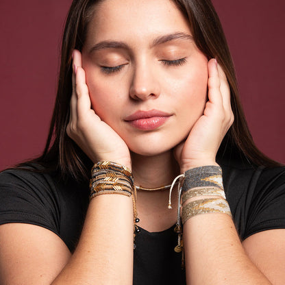 Brazalete Pequeño Chevron Negro