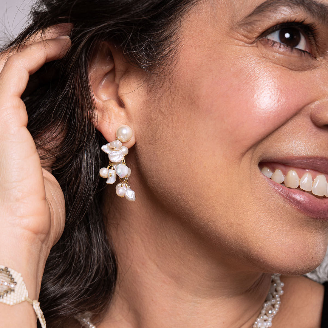 Aretes Pearl Cascade Dorados