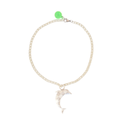 COLLAR CON DIJE DE DELFÍN DE AJEDREZ