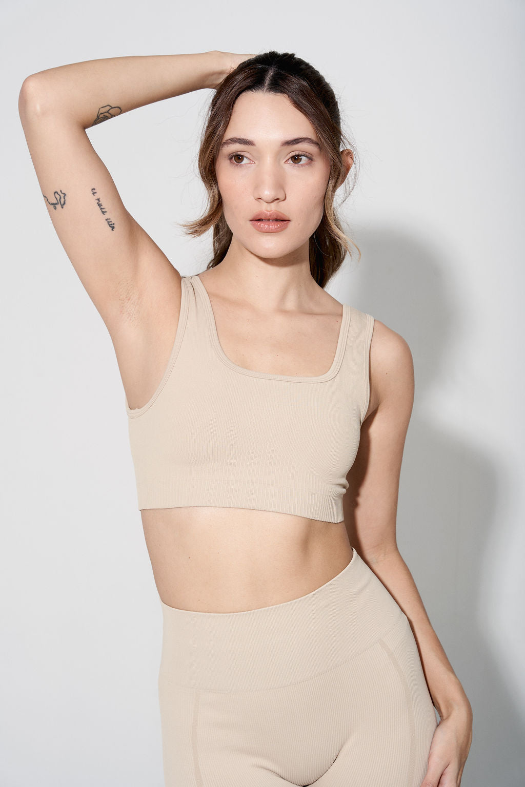 Sculpt top