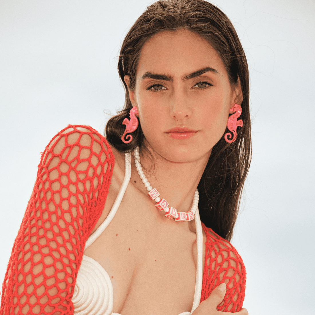 COLLAR CON CUBOS DE LETRAS