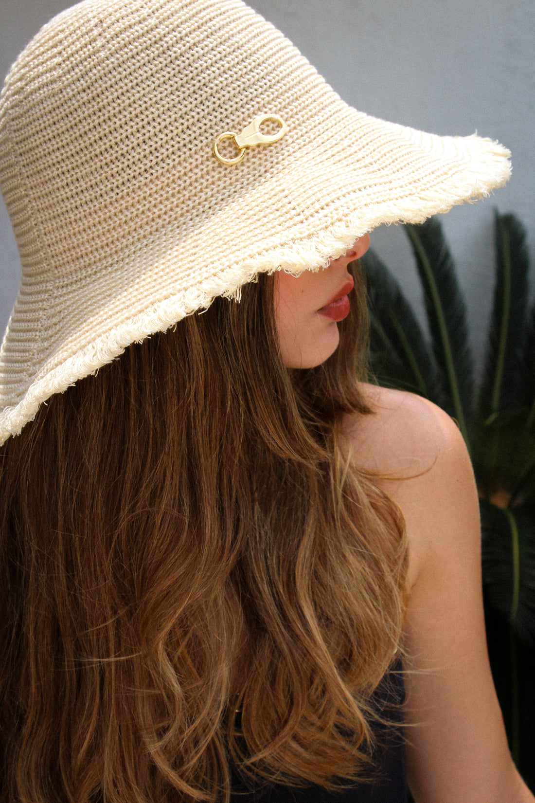 LUCKY STREAK CREAM HAT