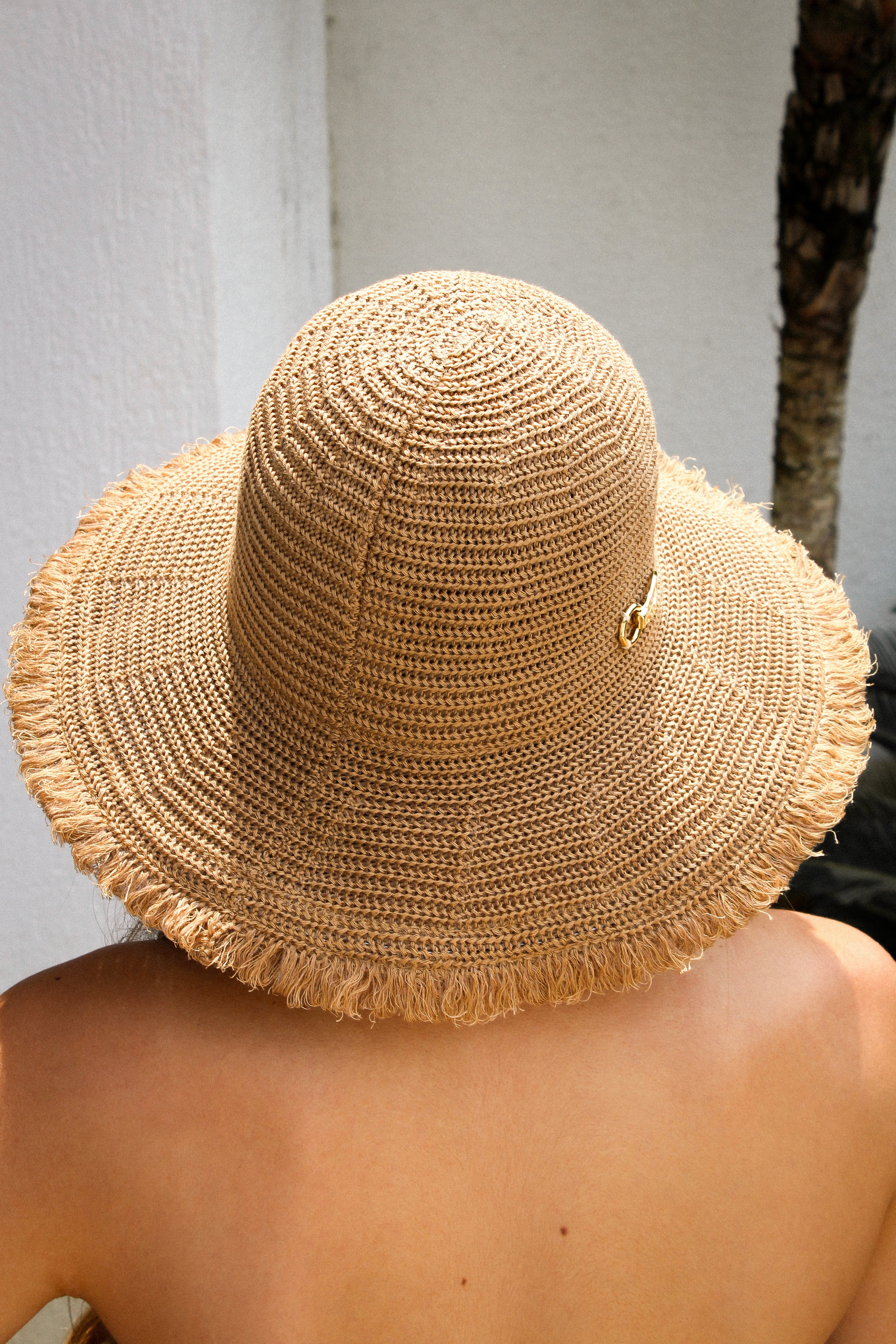 LUCKY STREAK BROWN HAT