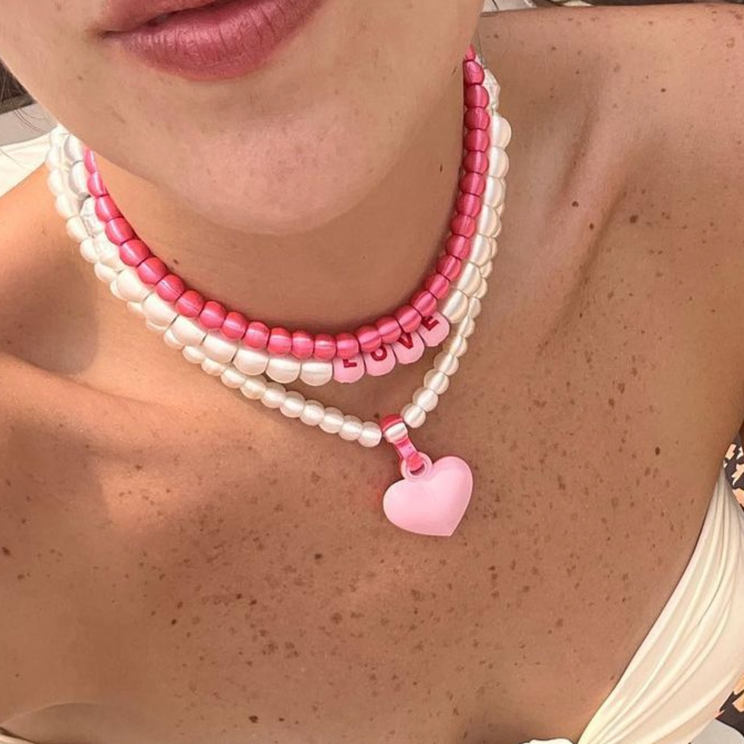 COLLAR CON CADENA DE PERLAS Y DIJE DE RELICARIO